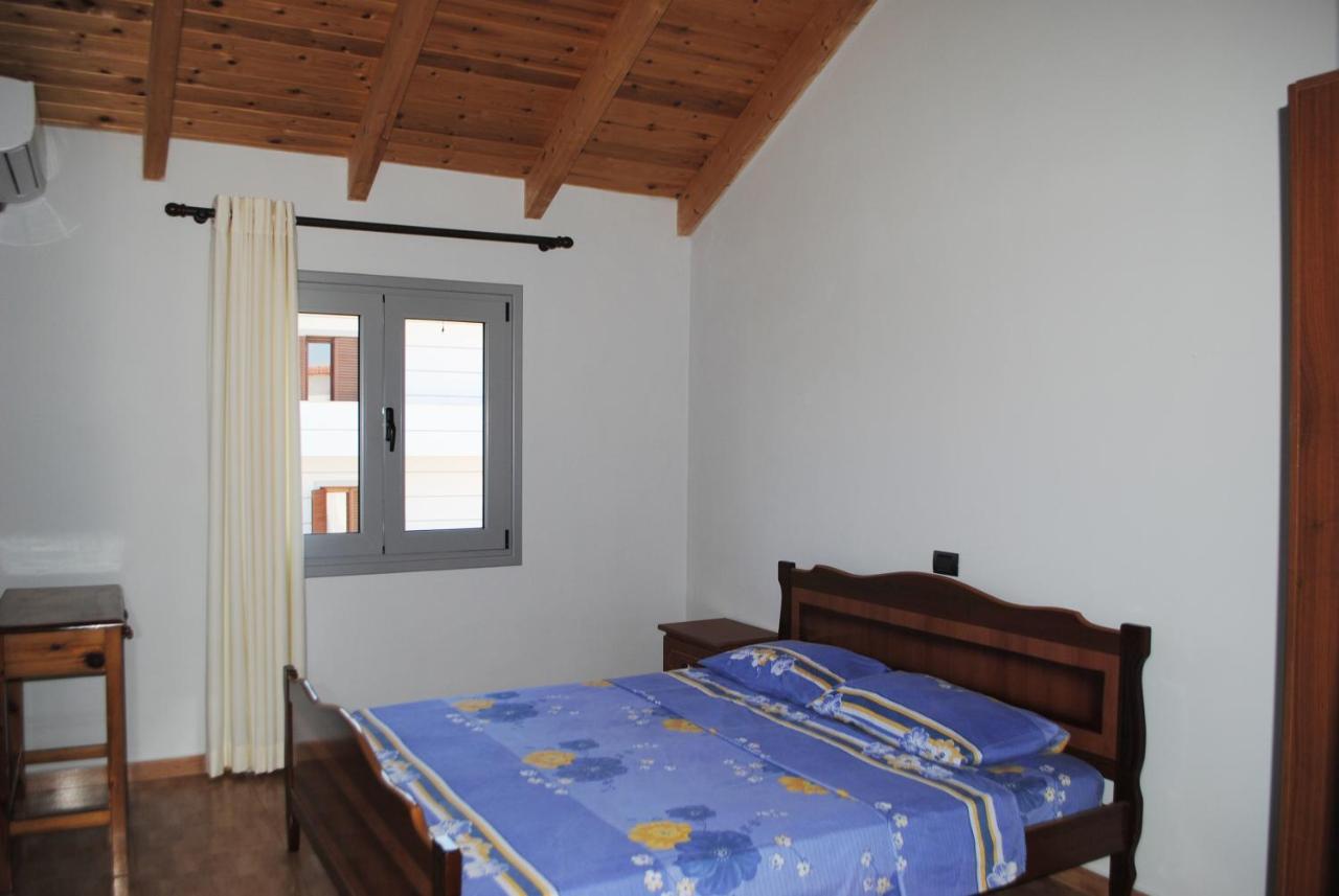 Villa Vila Dezi Ksamil